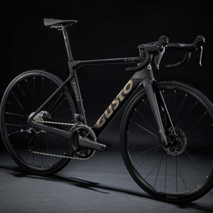 GUSTO Cobra Evo PRO TE Ultegra Di2 Carbon Wheelset - Black